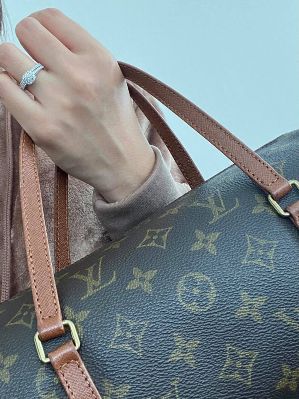 Louis Vuitton Monogram Papillon 26 (Authentic!) - Picture 8 of 10